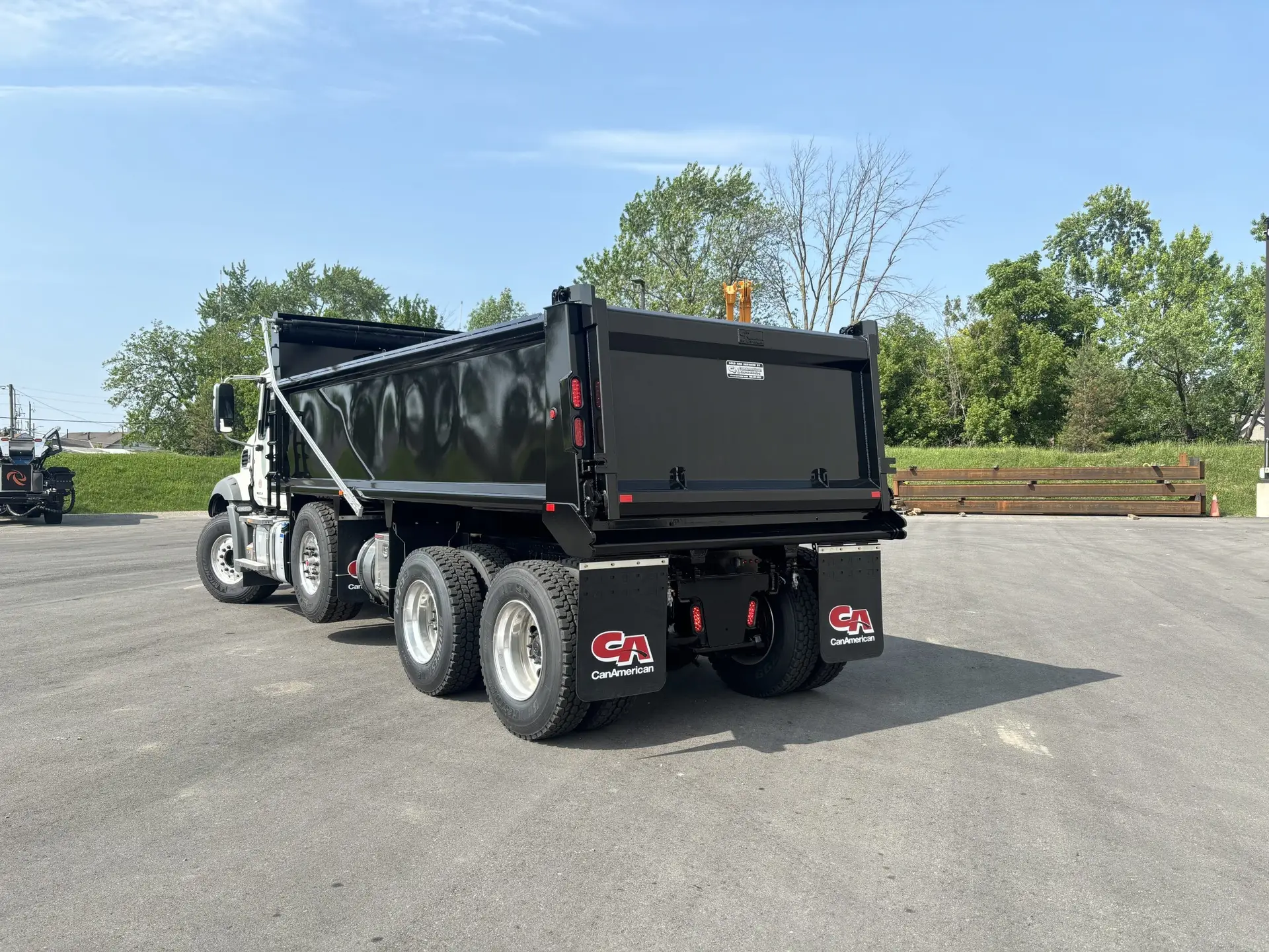 2026 Lanau Industries | SHD Dump Body | 15' 03