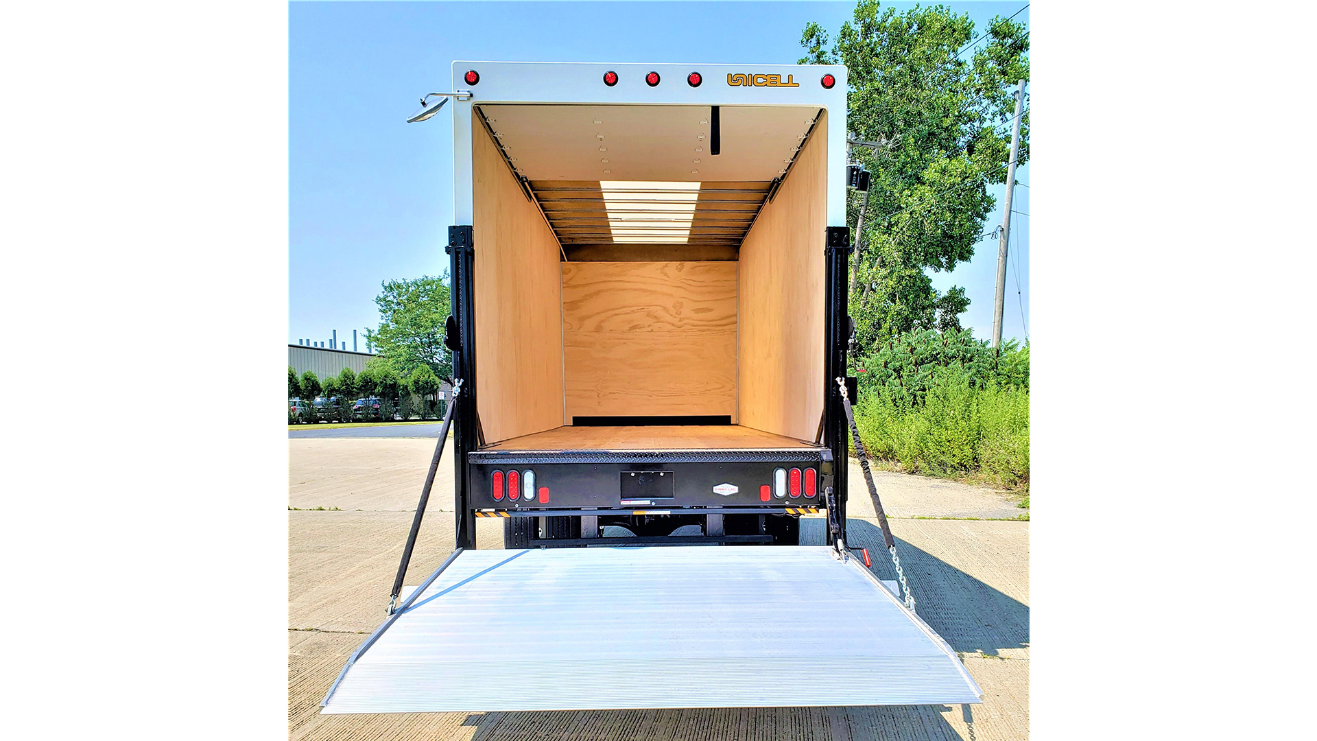 2026 Tommy Gate | Liftgate | Railgate: Standard Series - Image 5