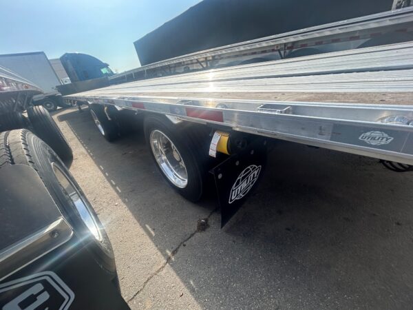2025 Utility Drop Deck | Rear Slide | 22.5 - Image 4