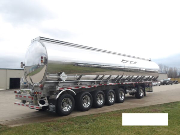 2025 MAC LTT 406 Fuel Tank | 6-Axle - Image 4