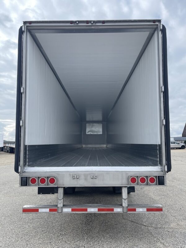 2026 Utility Reefer | Royal PLUS - Image 9