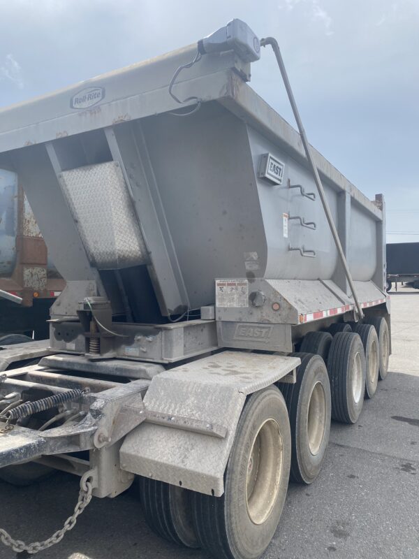 2016 East Steel Dump | Triple 10 | Used | 054365 / 054366 - Image 3
