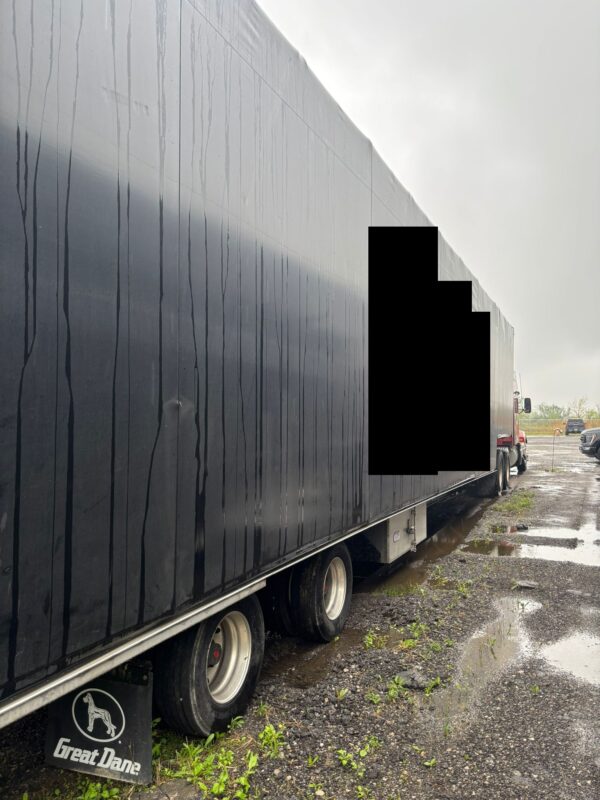 Used 2023 Great Dane Tandem Flatbed Trailer, unit 443642, at Royal Truck & Utility Trailer