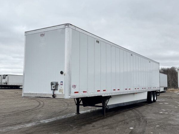 Used 2015 Wabash Dry Van Trailer, unit 842957, at Royal Truck & Utility Trailer