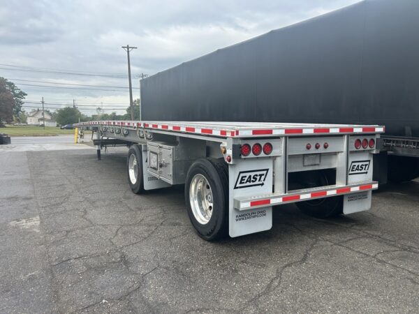 2020 East Flatbed | Tandem | Used | 068617 02