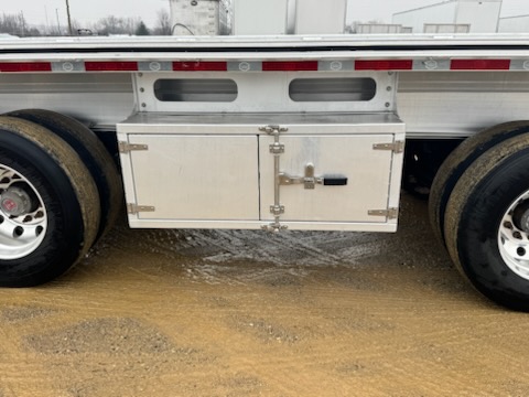 2022 MAC Flatbed | Road Warrior Tandem | Used | 063291 05