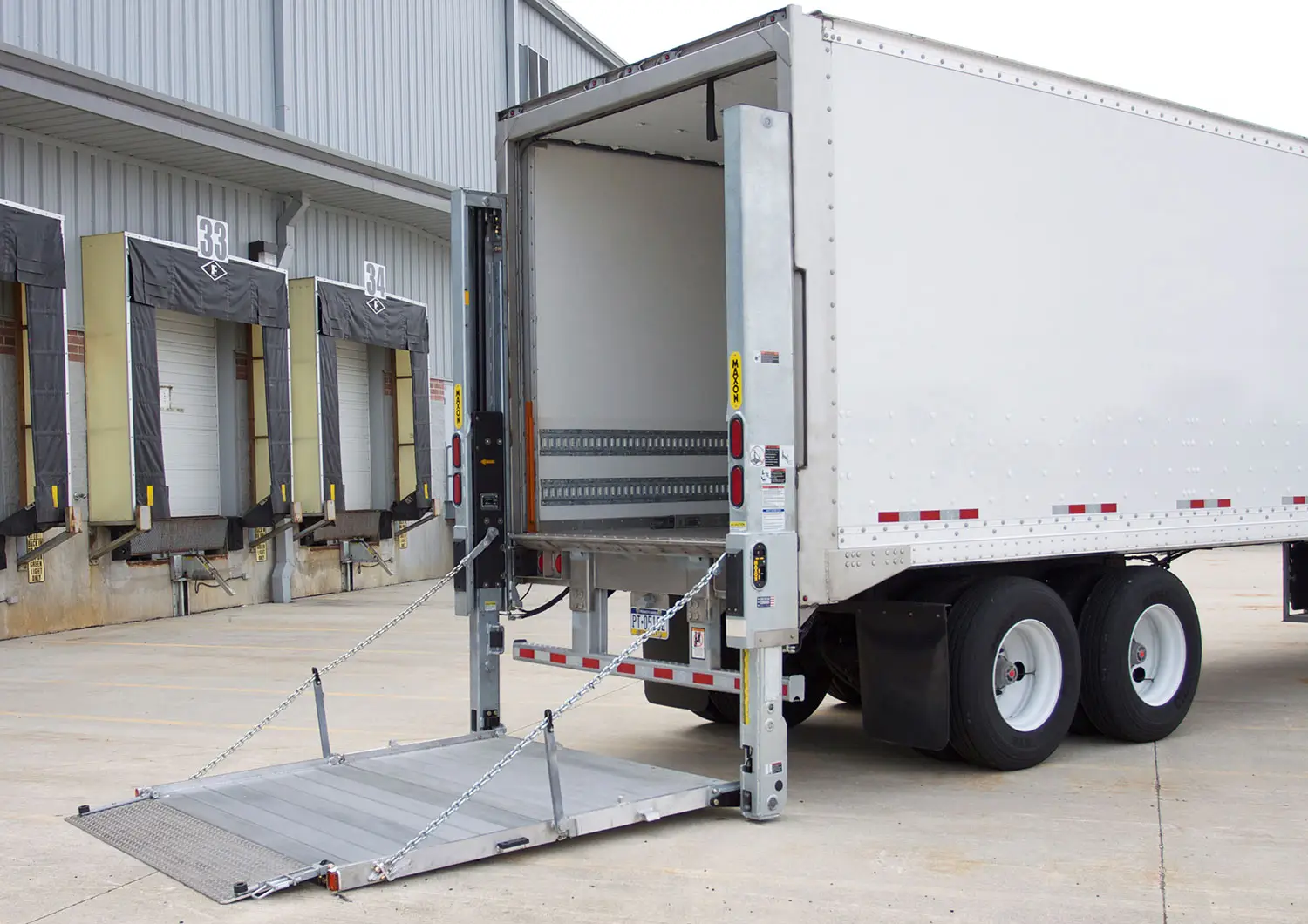 2026 Maxon Lift | BMR Columnlift 03