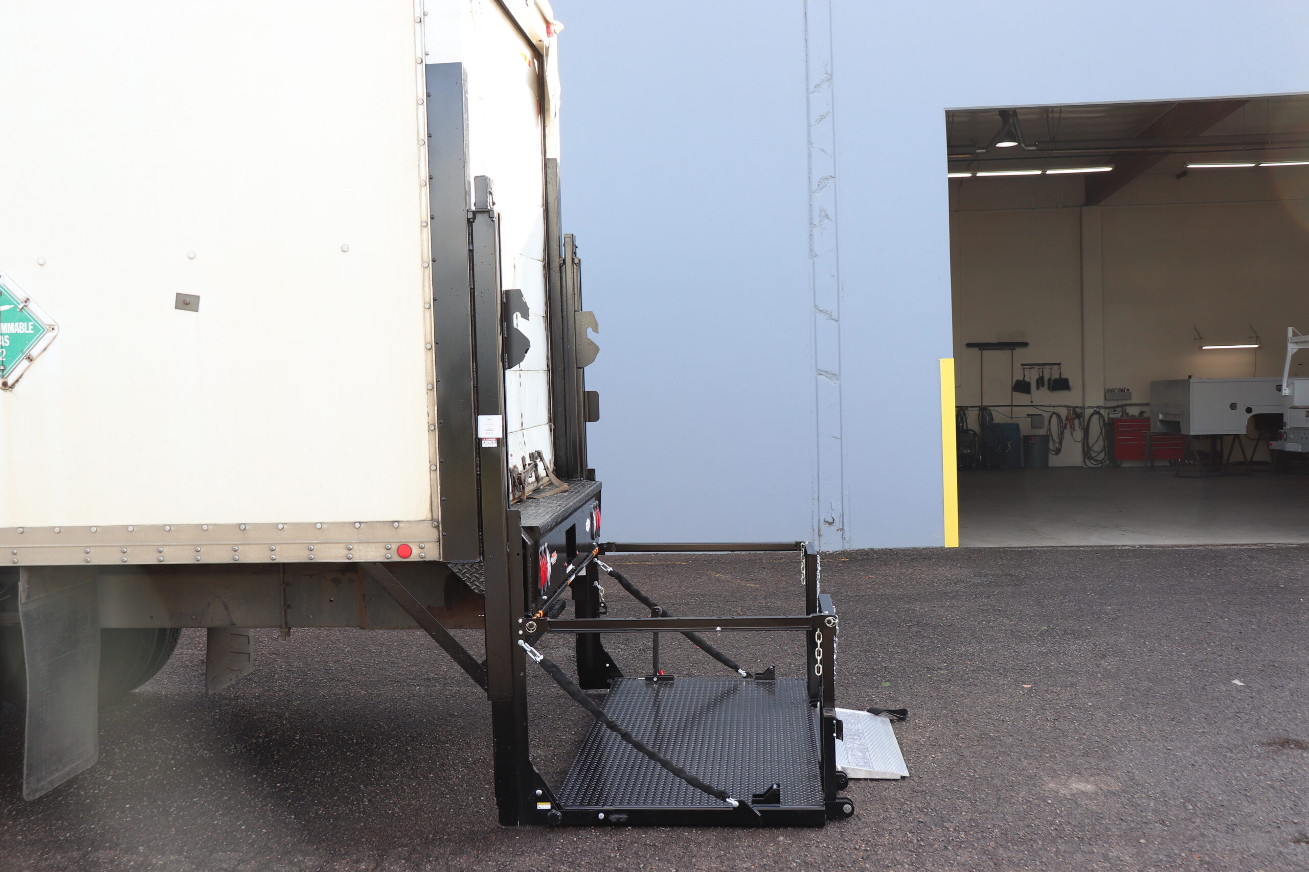 2026 Tommy Gate | Liftgate | Railgate: High-Cycle GBR Series - Image 6