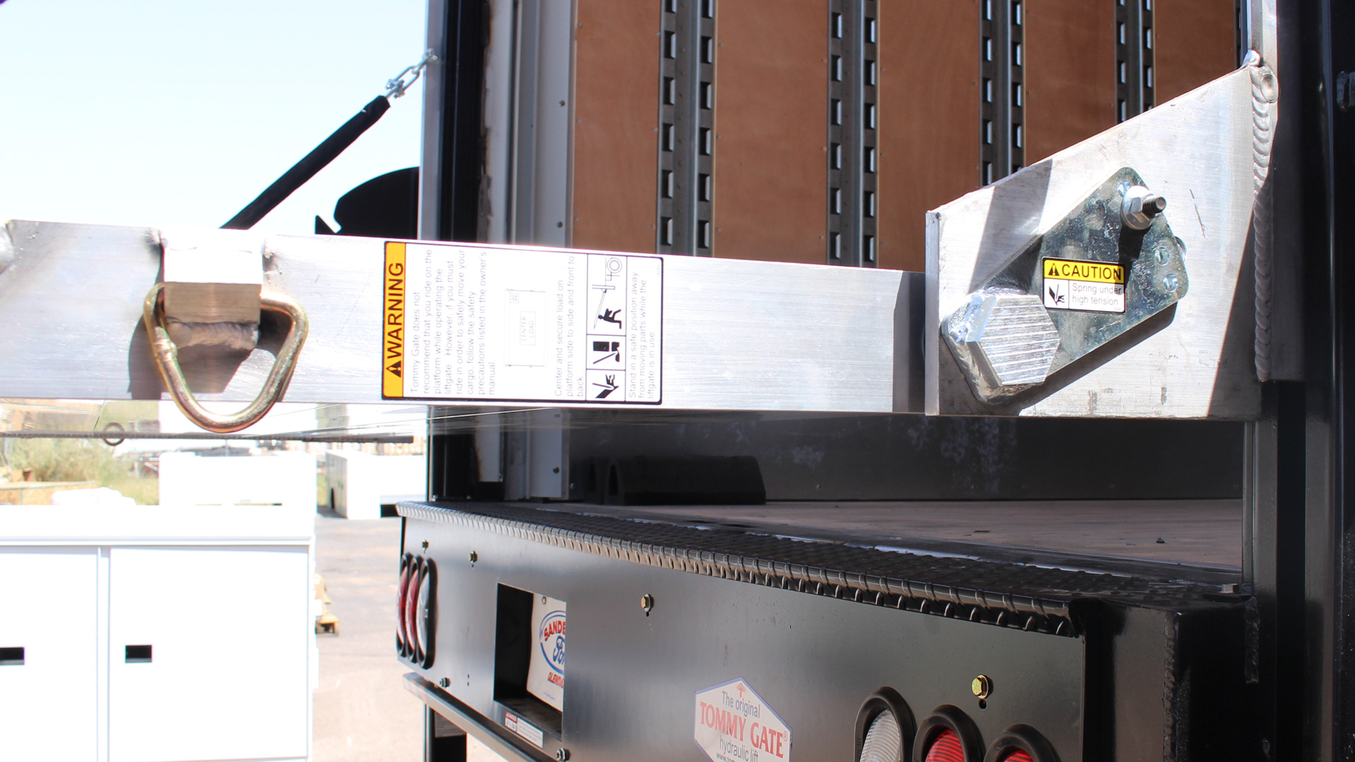 2026 Tommy Gate | Liftgate | Railgate: Dock-Friendly Series - Image 6