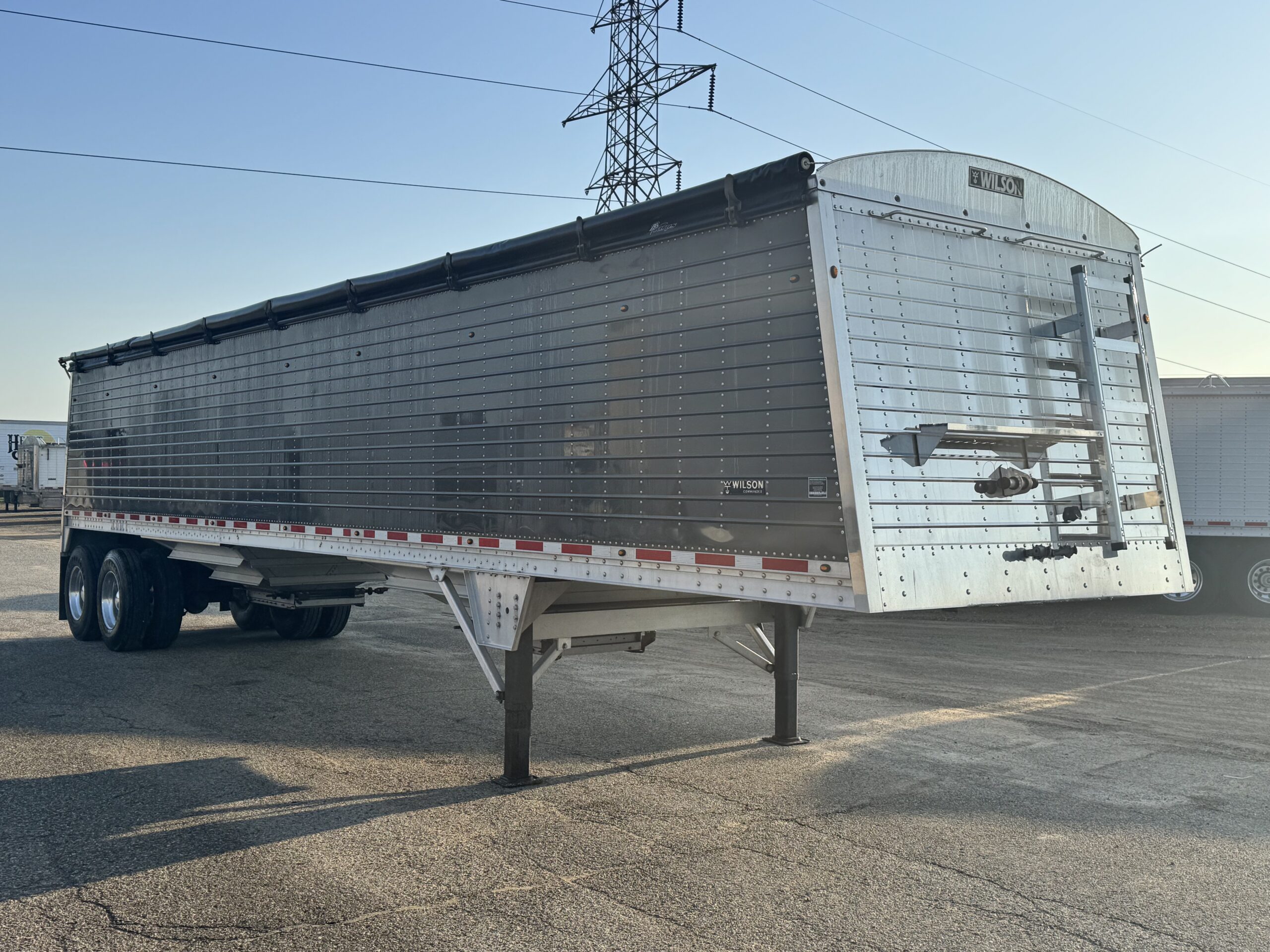 2022 Wilson Commander Hopper | 40' | Used | 722498 - Image 2