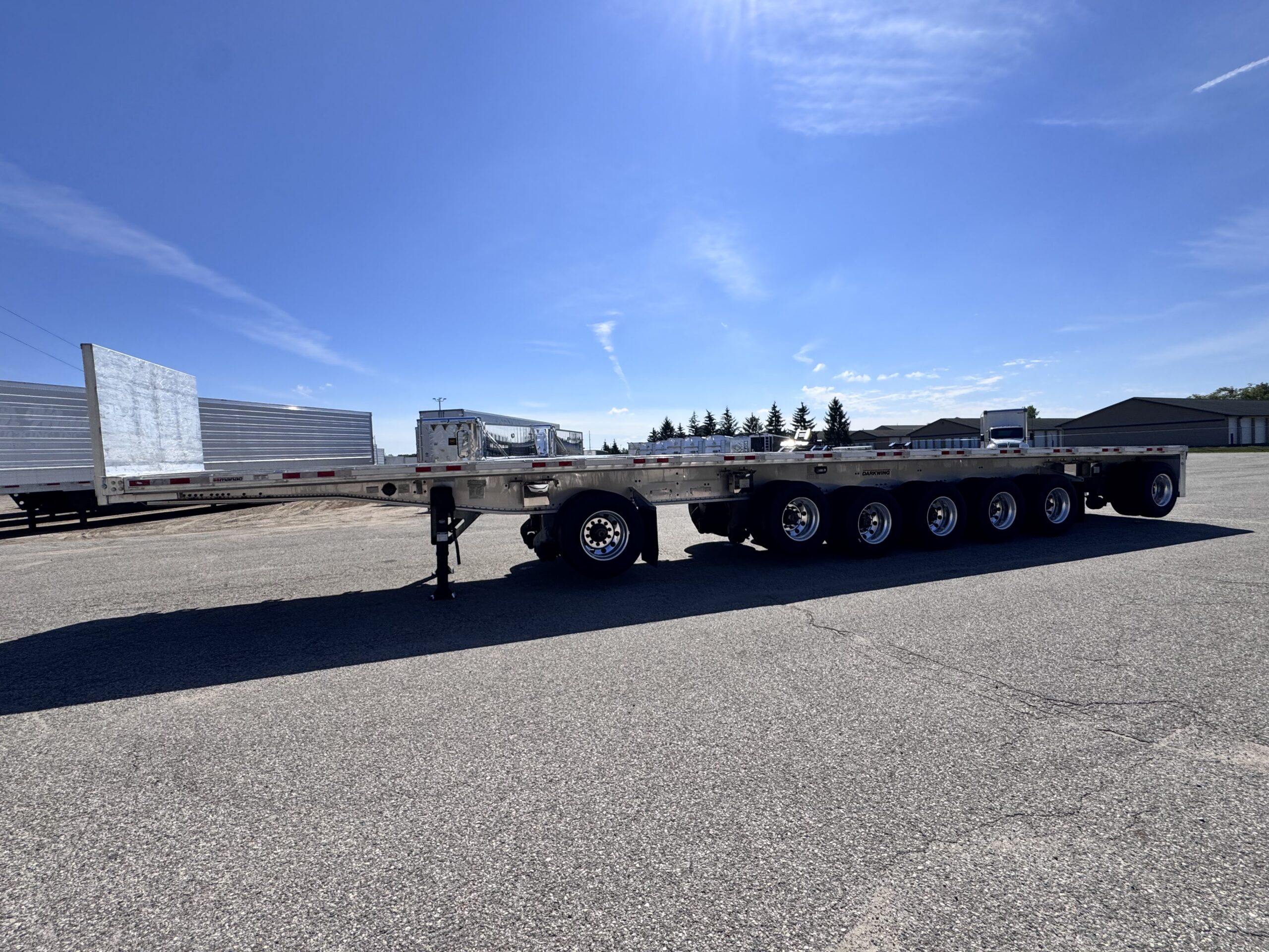 2023 Manac Flatbed | Darkwing | 7-Axle | Used | 214755 - Image 2